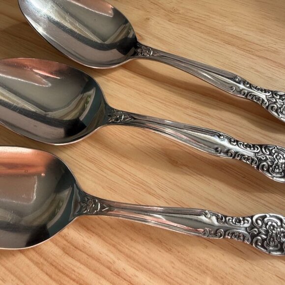 Vtg International INS154  3 Serving Spoons Solid Roses Stainless Flatware 8" - Picture 5 of 11